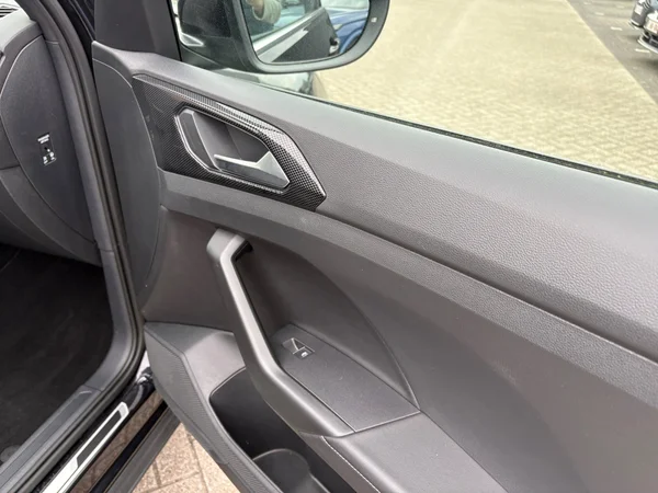 VOLKSWAGEN T-Cross (2025) — foto 8 van 24