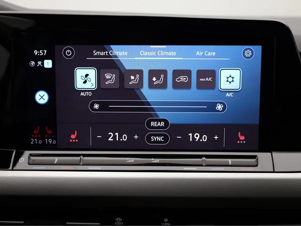 VOLKSWAGEN Golf VIII SW (2024) — foto 8 van 23
