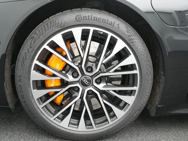 AUDI S e-tron GT (2024) — foto 4 van 35