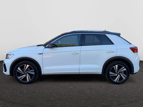 VOLKSWAGEN T-Roc (2022) — foto 10 van 17