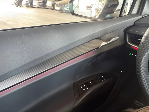 SKODA (2025) — foto 6 van 24