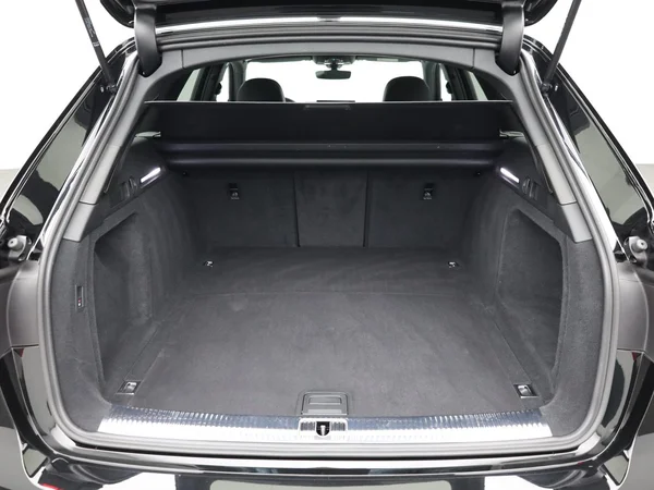 AUDI A4 Avant Dsl (2024) — foto 2 van 24