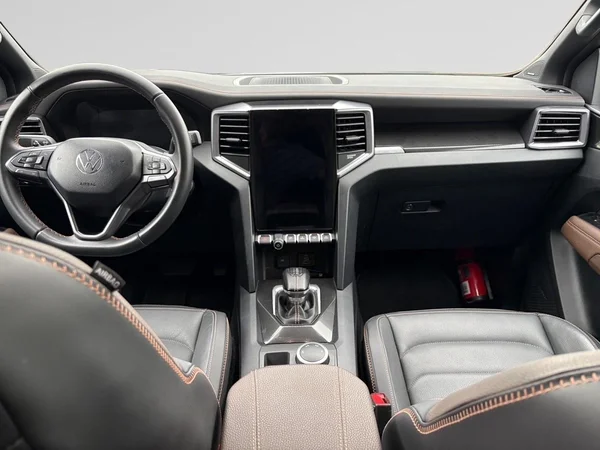 VOLKSWAGEN Amarok Double Cab Dsl (2025) — foto 5 van 8