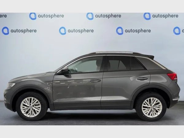Volkswagen T-Roc (2018) — foto 10 van 15