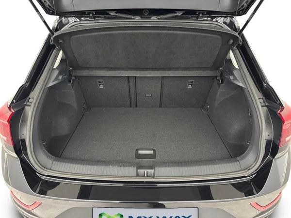 VOLKSWAGEN T-Roc (2023) — foto 18 van 25