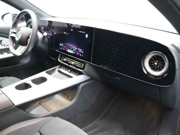 Mercedes-Benz CLA (2026) — foto 22 van 33