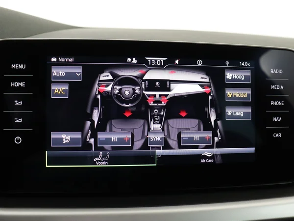SKODA Scala (2023) — foto 17 van 27