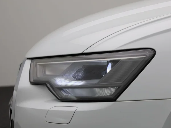 Audi A6 (2022) — foto 8 van 45