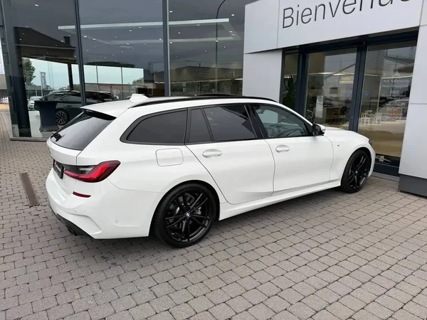 Bmw 330 (2022) — foto 14 van 23