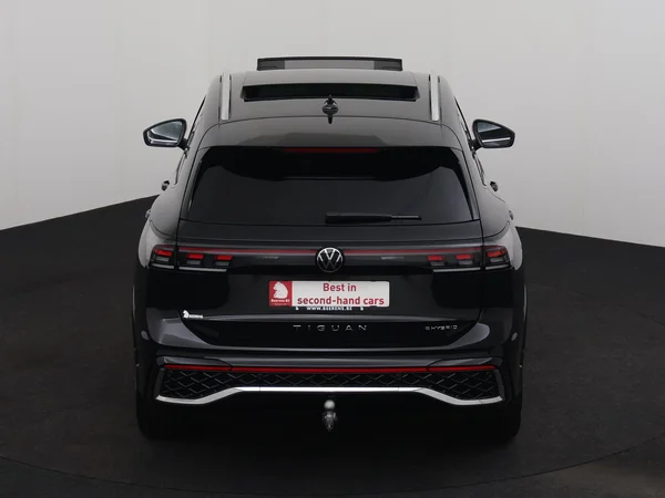 VOLKSWAGEN Tiguan (2025) — foto 32 van 35