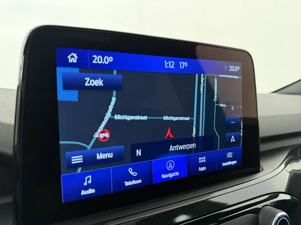FORD Kuga (2022) — foto 10 van 36