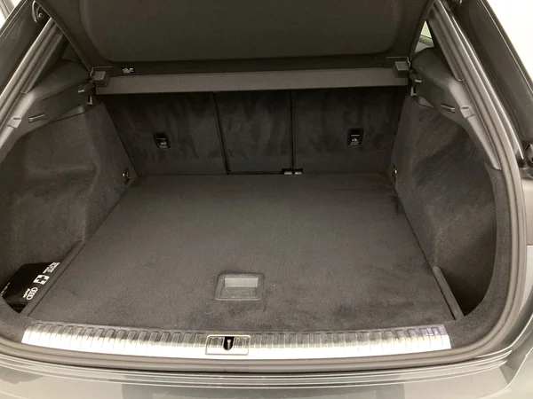 AUDI RSQ3 (2020) — foto 13 van 24
