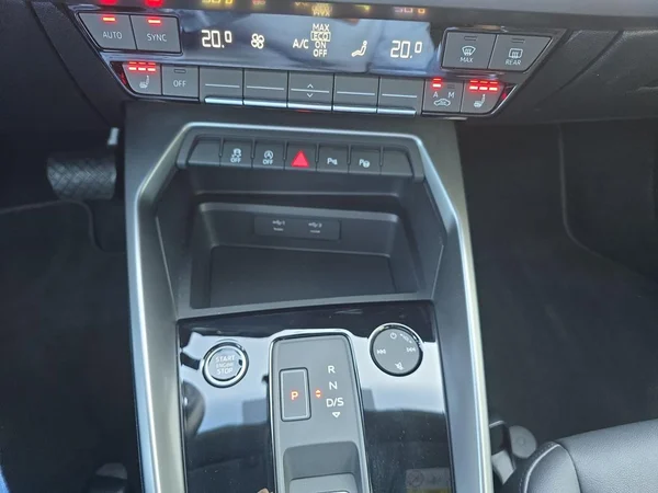 AUDI A3 Sportback (2021) — foto 19 van 19