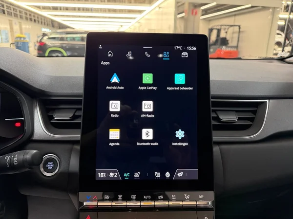 Renault Captur (2024) — foto 14 van 30