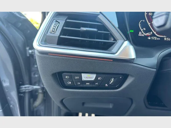 BMW 3 (2021) — foto 14 van 23