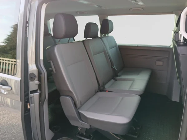VOLKSWAGEN Transporter T6.1 1200 Caravelle Lwb Dsl (2024) — foto 2 van 16