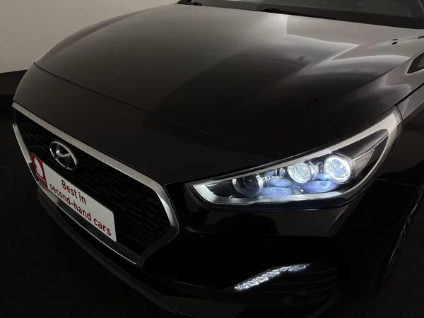 HYUNDAI i30 (2019) — foto 24 van 30