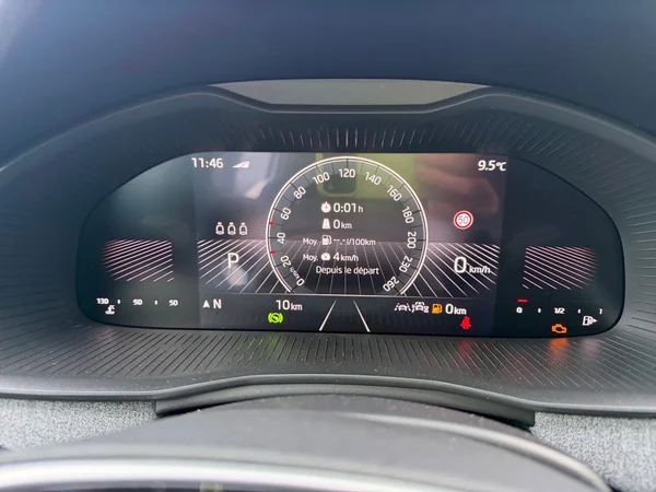 SKODA Kamiq (2025) — foto 4 van 20