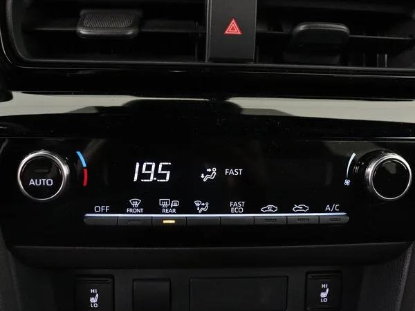 TOYOTA Yaris Cross (2024) — foto 16 van 27