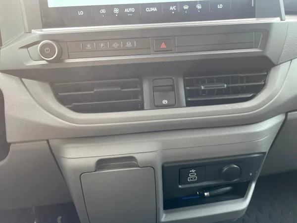 VOLKSWAGEN Transporter T7 28 Fourgon Swb Dsl (2025) — foto 10 van 18