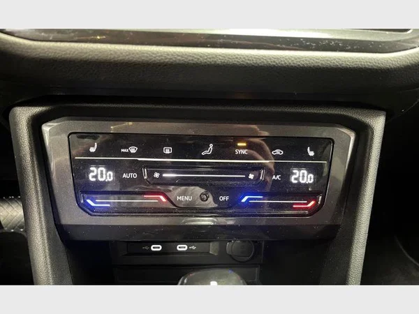 Volkswagen Tiguan Allspace (2022) — foto 18 van 29