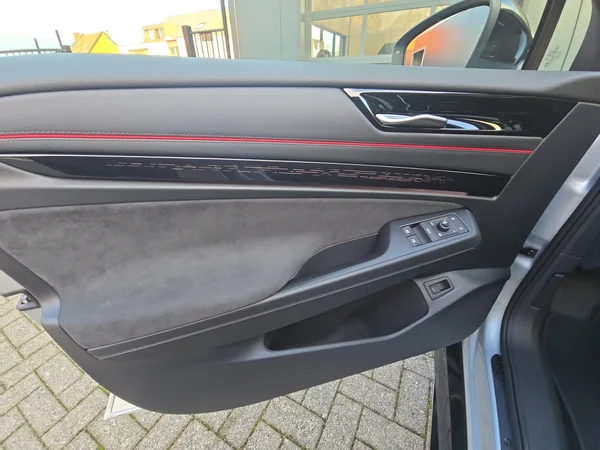 VOLKSWAGEN ID.7 Tourer (2025) — foto 24 van 24