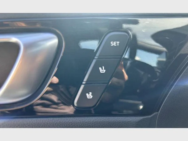 Kia XCEED (2024) — foto 17 van 33