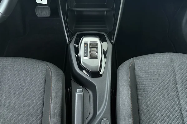Peugeot 2008 (2025) — foto 4 van 16