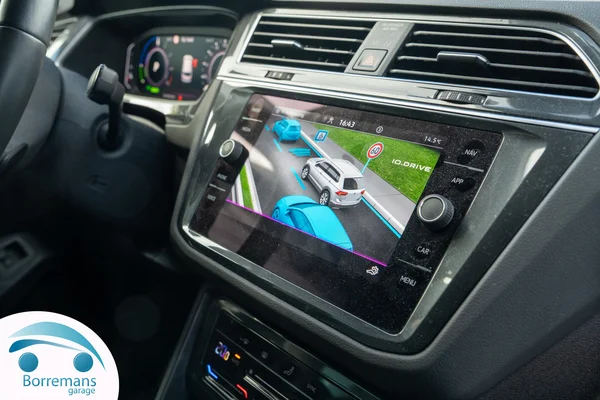 Volkswagen Tiguan (2023) — foto 9 van 48