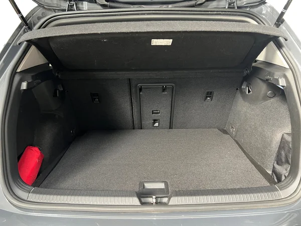 VOLKSWAGEN Golf VIII (2023) — foto 8 van 20