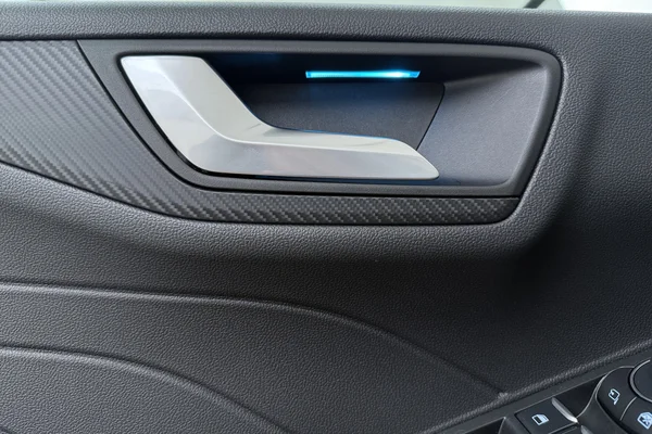 Ford Kuga FHEV (2025) — foto 9 van 24