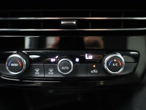 Opel Mokka (2023) — foto 17 van 38