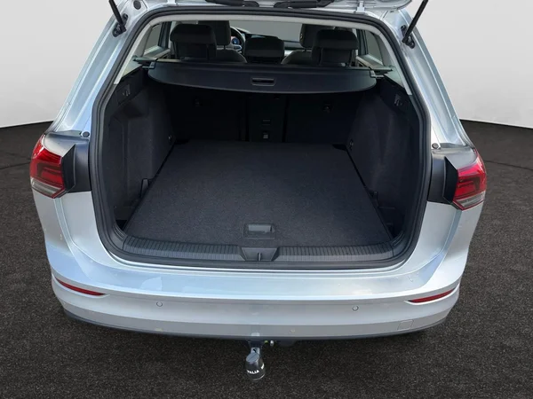 VOLKSWAGEN Golf Variant VIII Dsl (2024) — foto 31 van 45