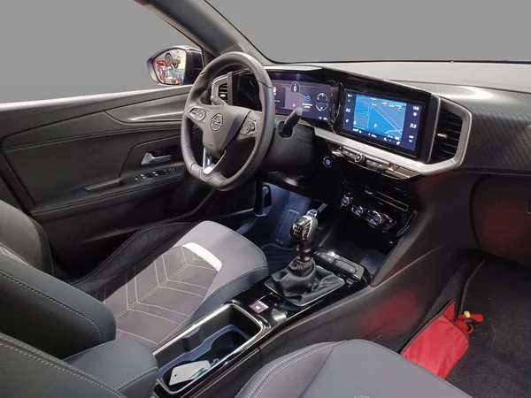 Opel Mokka (2024) — foto 9 van 35