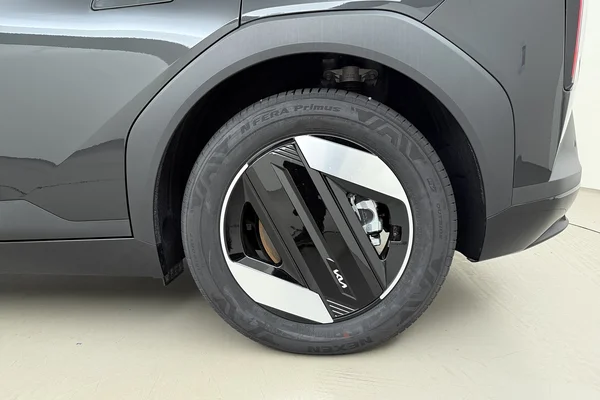 Kia EV4 (2026) — foto 16 van 19