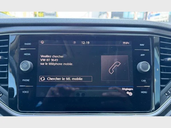 Volkswagen T-Roc (2019) — foto 13 van 28