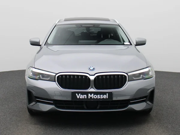 BMW 5 Reeks (2023) — foto 23 van 44