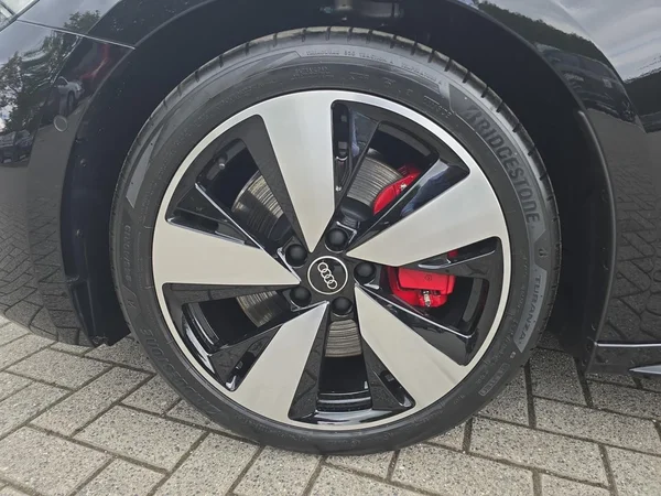 AUDI A5 Avant e-hybrid (PHEV) (2026) — foto 6 van 19