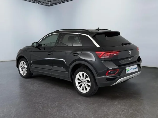 VOLKSWAGEN T-Roc (2024) — foto 21 van 23