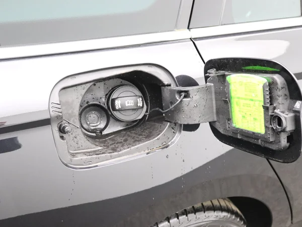 SKODA Octavia Combi (2024) — foto 2 van 24