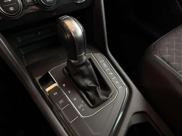 Volkswagen Tiguan (2019) — foto 7 van 22