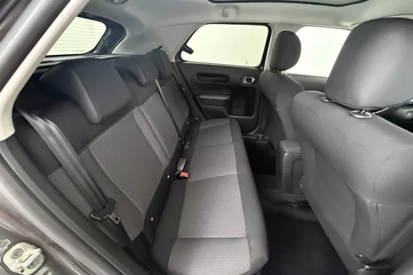 Citroen C4 Cactus (2019) — foto 11 van 34