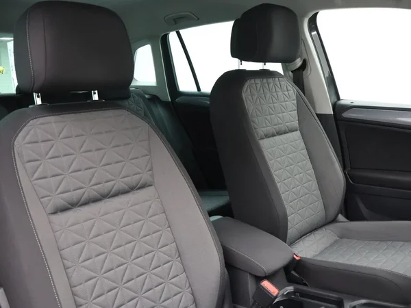 Volkswagen Tiguan (2022) — foto 14 van 29