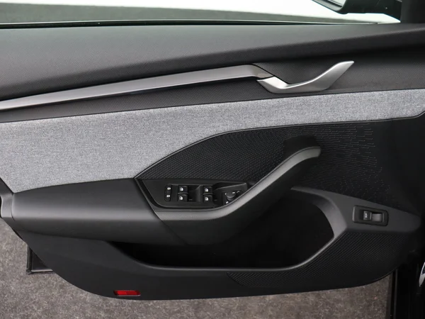 SKODA Octavia Combi (2024) — foto 10 van 19