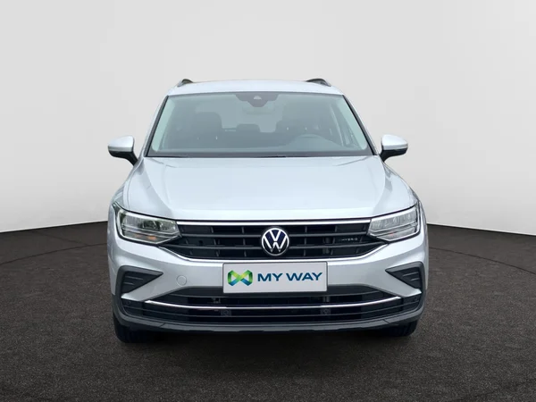 VOLKSWAGEN Tiguan eHybrid (PHEV) (2023) — foto 21 van 24