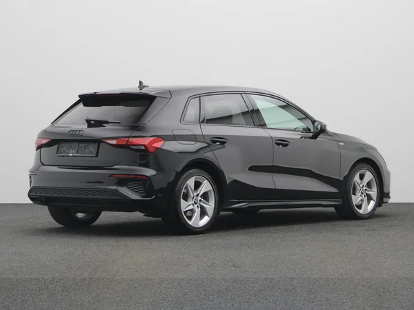 AUDI A3 Sportback (2022) — foto 12 van 20
