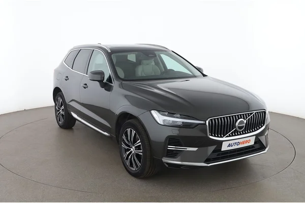 Volvo XC60 (2021) — foto 14 van 16