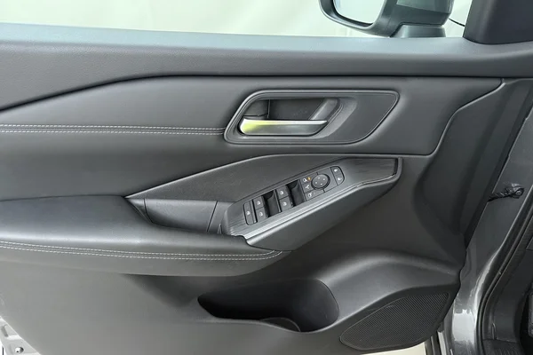 Nissan Qashqai (2023) — foto 8 van 20