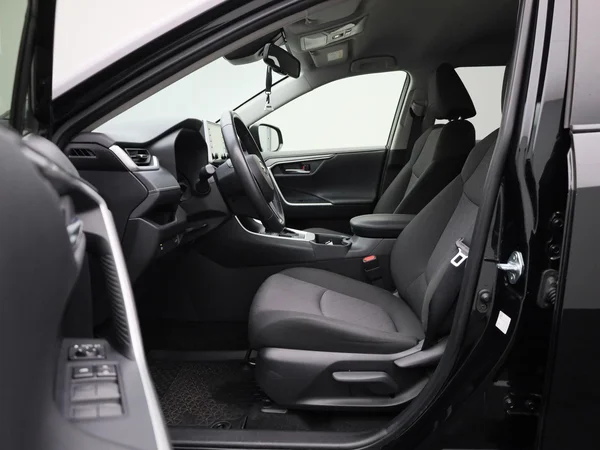 Toyota RAV4 (2021) — foto 5 van 46