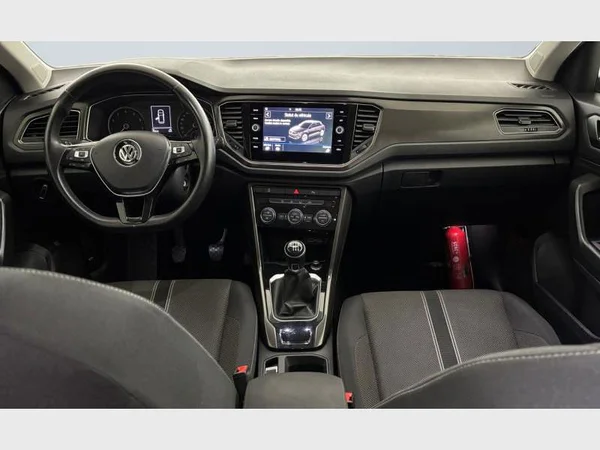 Volkswagen T-Roc (2020) — foto 2 van 15